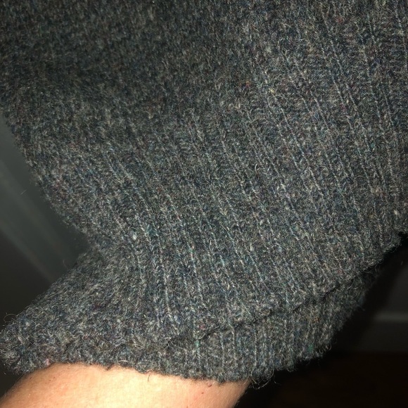 Vintage St Martins enlarge Charcoal Wool Blend Sweater- 70 percent wool- used - Picture 3 of 9